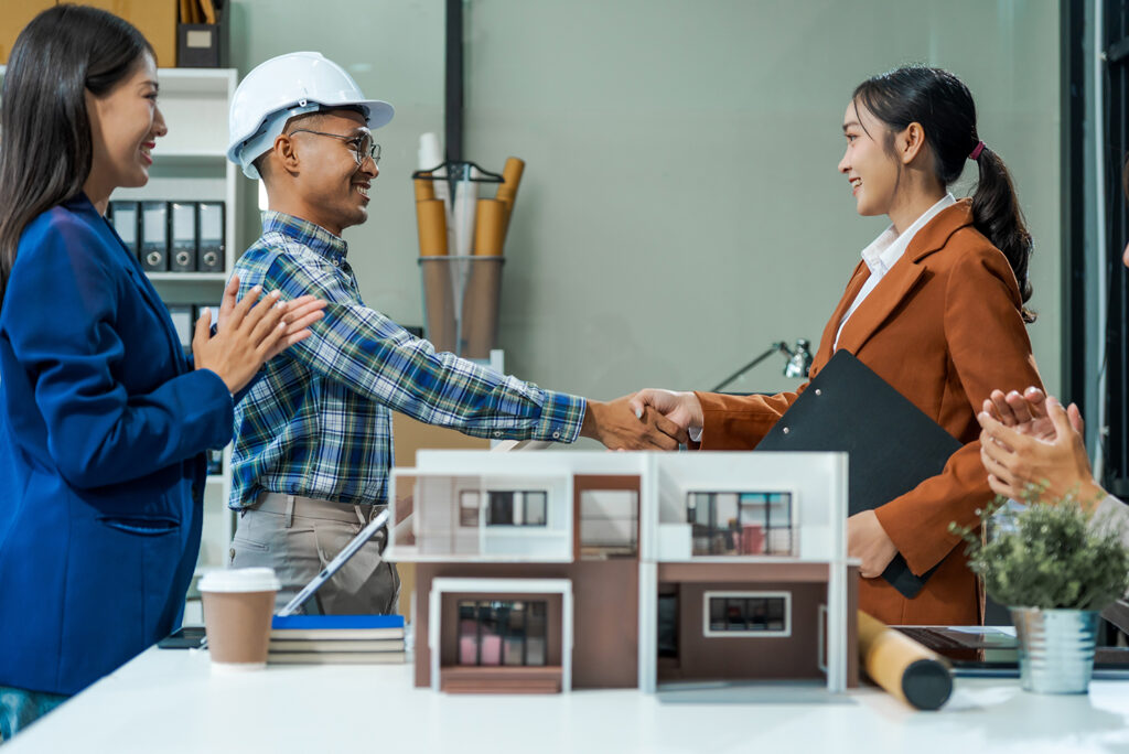 Contacta un agente inmobiliario para encontrar una buena opción